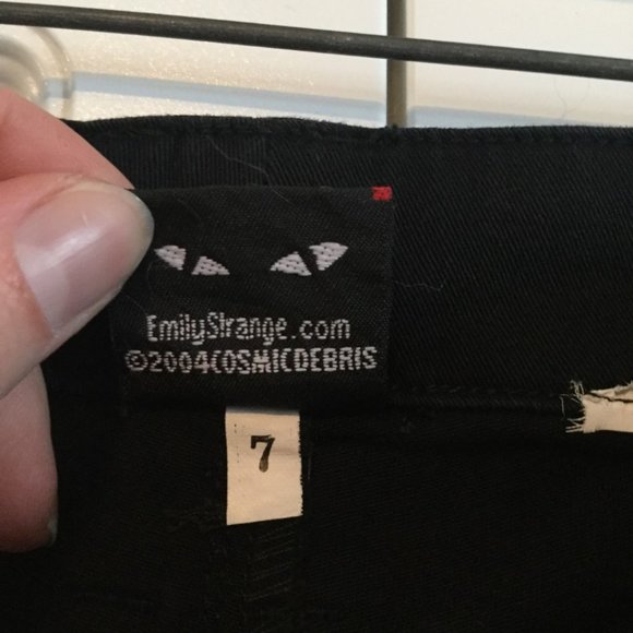 emily strange short pants - Picture 3 of 3